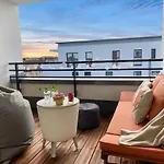 Modern&stylisch - Penthouse-feeling Nahe Flughafen München Apartamento Freising