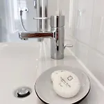 Modern&stylisch - Penthouse-feeling Nahe Flughafen München Apartamento *