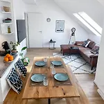Apartamento Modern&stylisch - Penthouse-feeling Nahe Flughafen München *